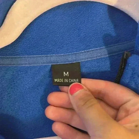 Apple Employee Exclusive Fleece - Picture 5 of 6